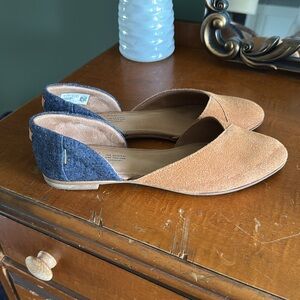 Toms Tan Flats Casual Slip-On Flats